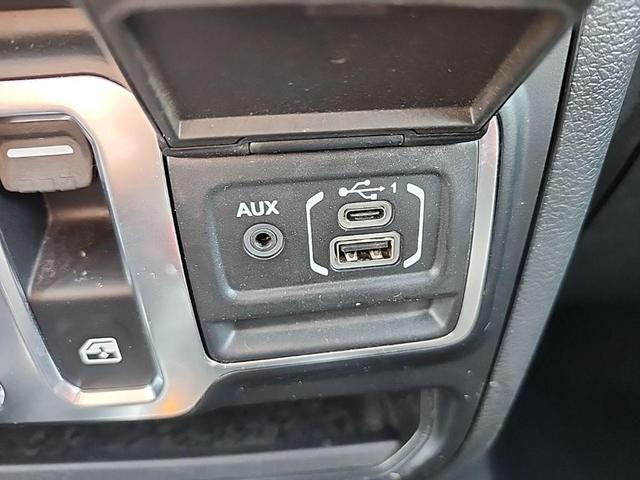 Photo of 2023 Silver Zynith Clearcoat Jeep Wrangler