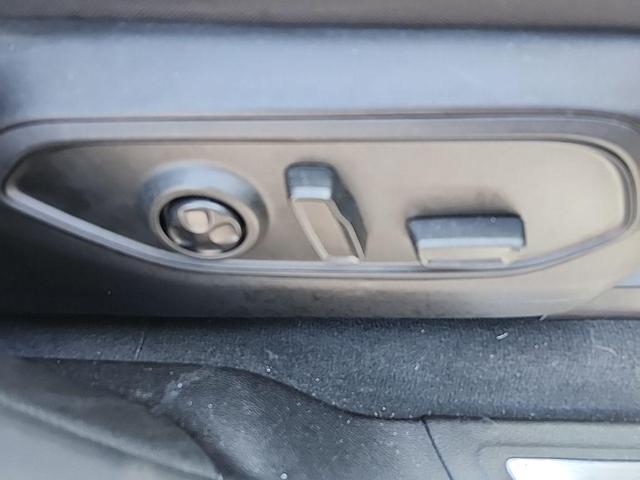 Photo of 2023 Bright White Clearcoat Jeep Grand Cherokee