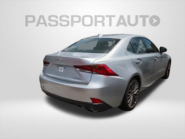 Photo of 2017 Silver Lexus IS 200t