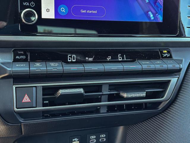 Photo of 2025 01l5 Toyota Camry