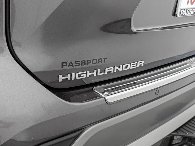 Photo of 2022 Magnetic Gray Metallic Toyota Highlander