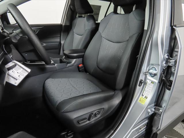 Photo of 2025 Silver Sky Metallic Toyota RAV4