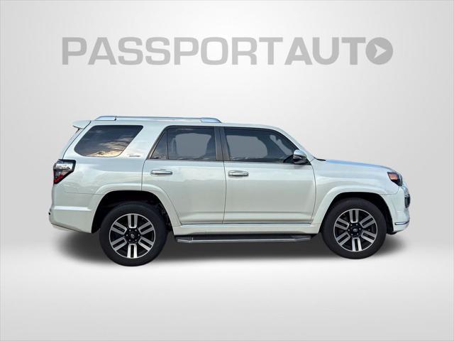 Photo of 2019 Blizzard Pearl Toyota 4Runner