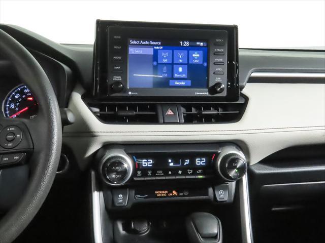 Photo of 2020 Super White Toyota RAV4