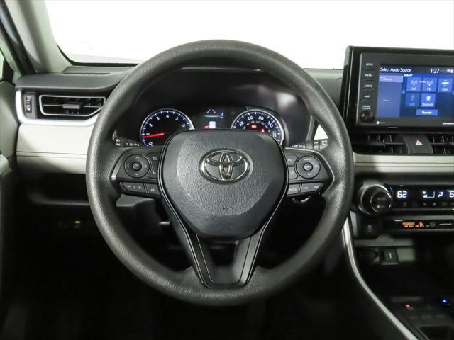 Photo of 2020 Super White Toyota RAV4