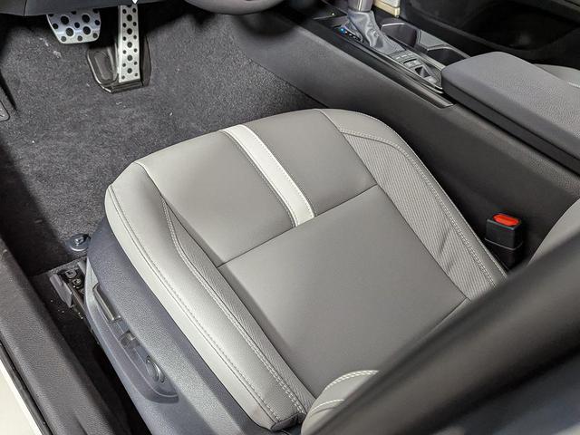 Photo of 2025 01l7 Toyota Camry