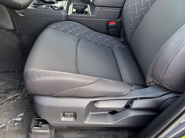 Photo of 2025 01l7 Toyota Tacoma