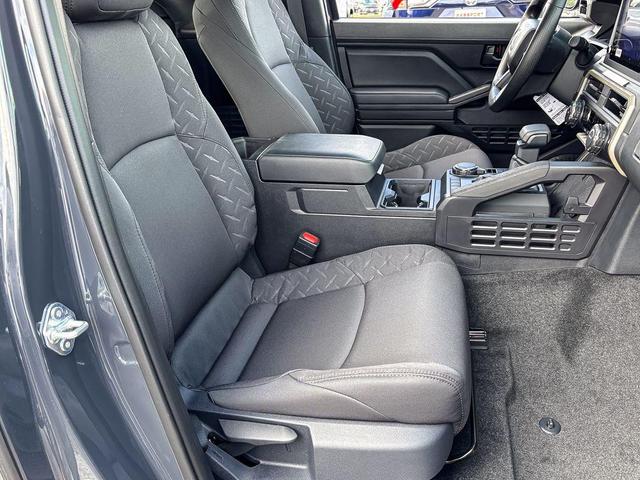 Photo of 2025 01l7 Toyota Tacoma