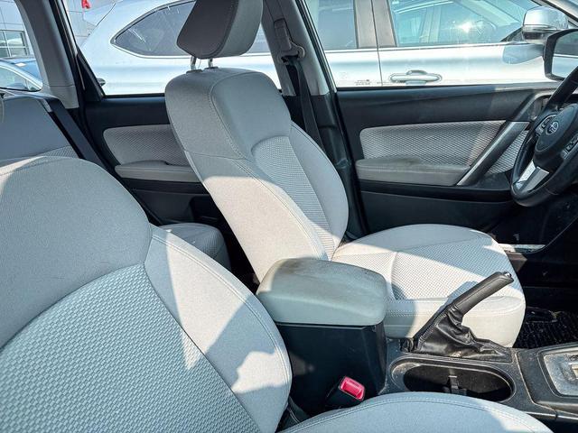 Photo of 2018 Crystal White Pearl Subaru Forester