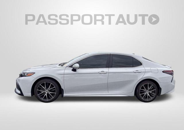 Photo of 2024 Ice Cap Toyota Camry