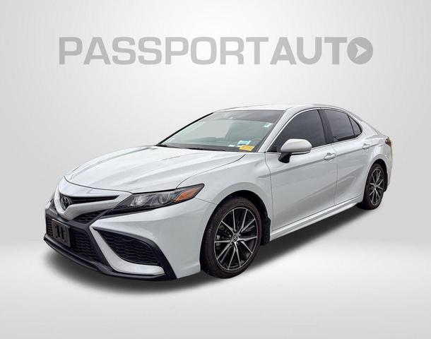 Photo of 2024 Ice Cap Toyota Camry