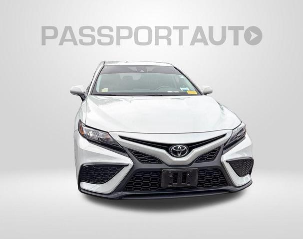 Photo of 2024 Ice Cap Toyota Camry