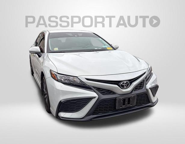 Photo of 2024 Ice Cap Toyota Camry