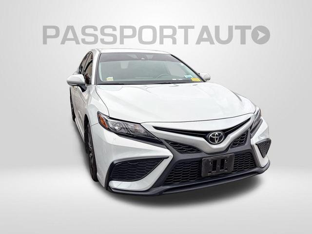 Photo of 2024 Ice Cap Toyota Camry