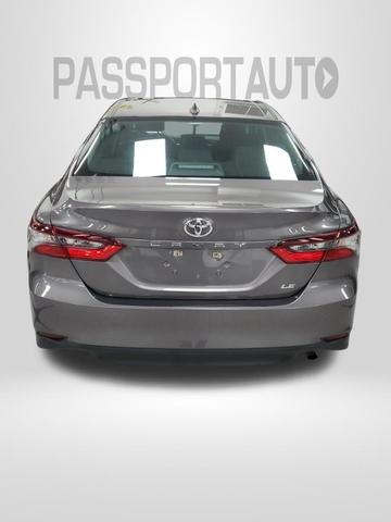 Photo of 2022 Gray Toyota Camry