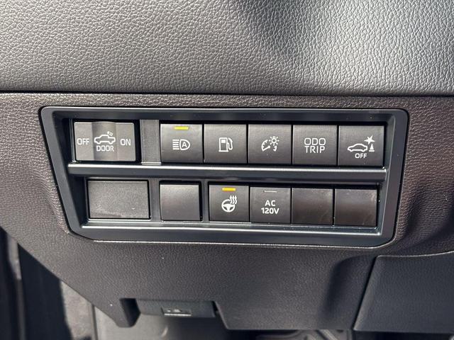 Photo of 2024 Midnight Black Metallic Toyota Tundra Hybrid