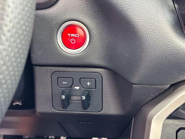 Photo of 2024 Midnight Black Metallic Toyota Tundra Hybrid