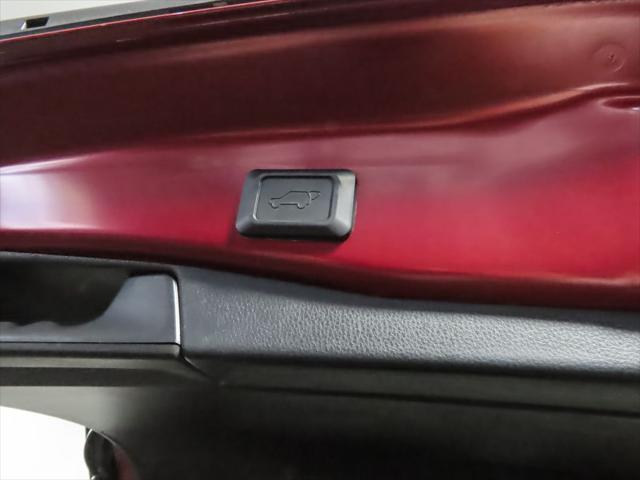 Photo of 2019 Ruby Flare Pearl Toyota RAV4