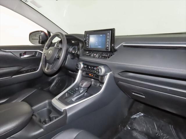 Photo of 2019 Ruby Flare Pearl Toyota RAV4
