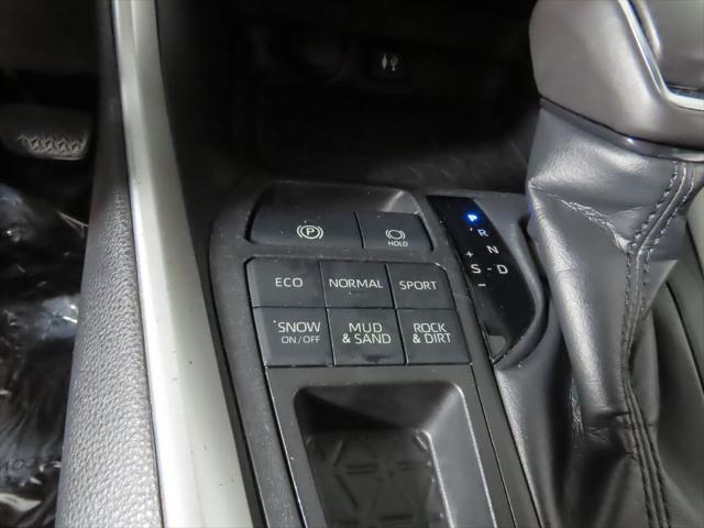 Photo of 2019 Ruby Flare Pearl Toyota RAV4
