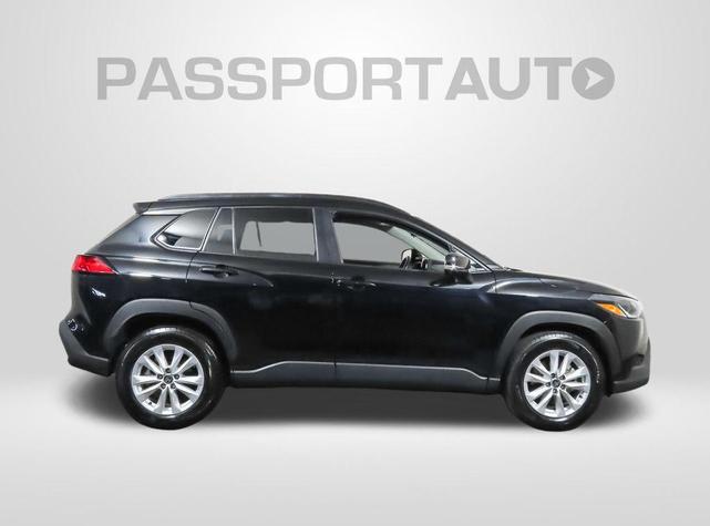 Photo of 2024 Jet Black Toyota Corolla Cross