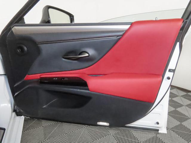 Photo of 2023 Ultra White Lexus ES 350