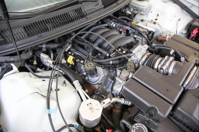 Photo of 2001 Arctic White Chevrolet Camaro