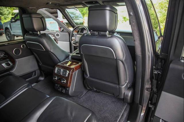 Photo of 2021 Gray Land Rover Range Rover