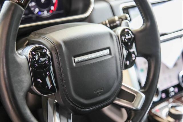 Photo of 2021 Gray Land Rover Range Rover