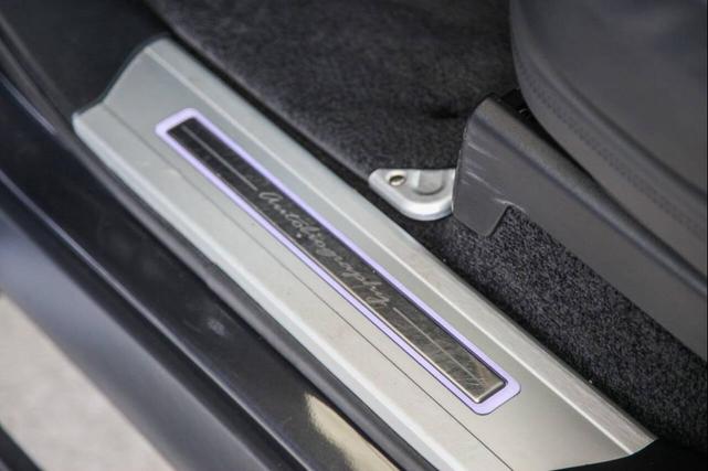 Photo of 2021 Gray Land Rover Range Rover