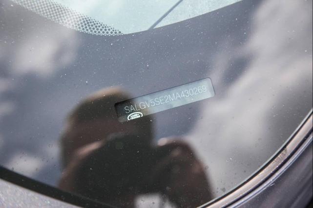 Photo of 2021 Gray Land Rover Range Rover
