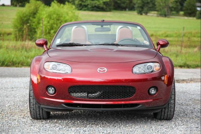 Photo of 2008 Copper Red Mazda MX-5 Miata