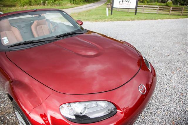 Photo of 2008 Copper Red Mazda MX-5 Miata