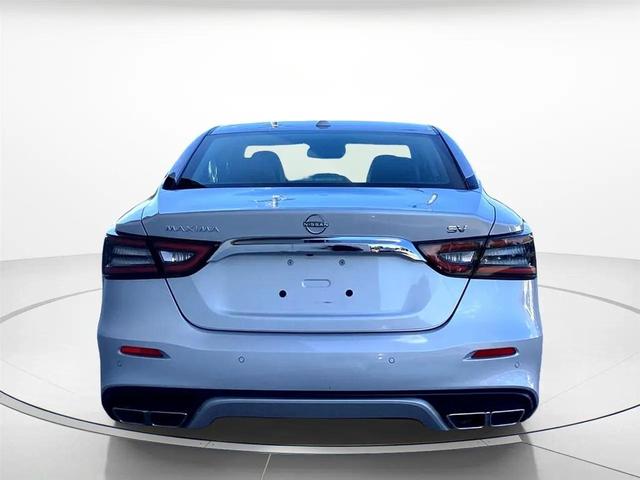 Photo of 2023 Brilliant Silver Metallic Nissan Maxima