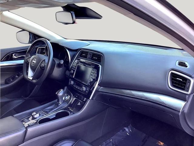 Photo of 2023 Brilliant Silver Metallic Nissan Maxima