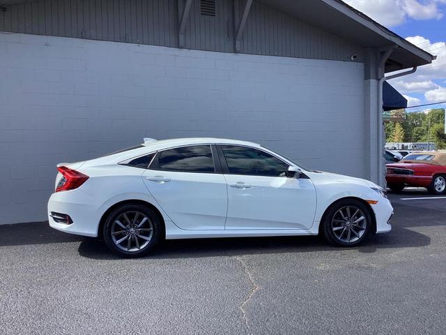 Photo of 2020 Platinum White Pearl Honda Civic