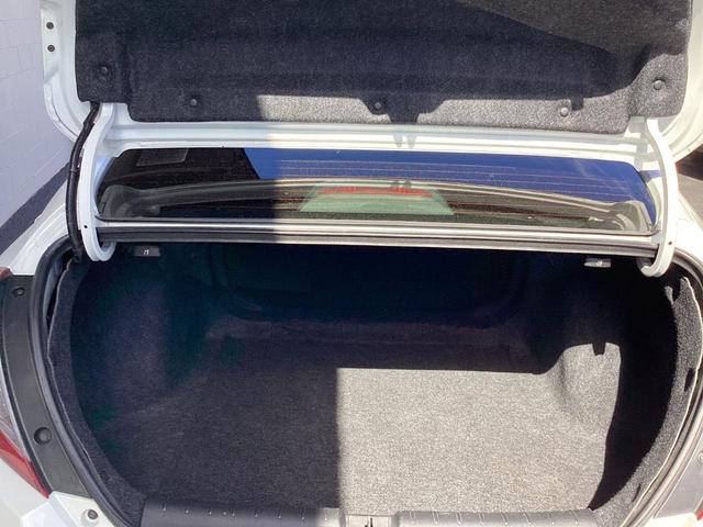 Photo of 2020 Platinum White Pearl Honda Civic