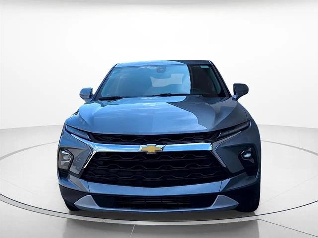 Photo of 2023 SILVER Chevrolet Blazer