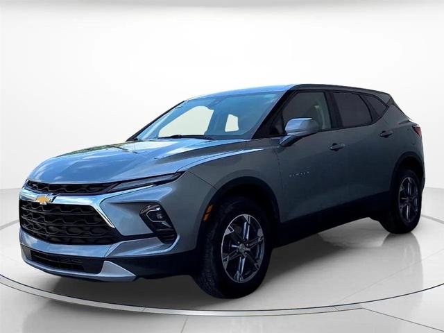 Photo of 2023 SILVER Chevrolet Blazer