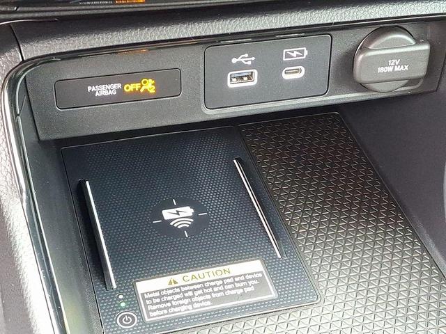 Photo of 2023 Still Night Pearl Honda CR-V