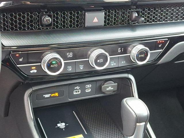Photo of 2023 Still Night Pearl Honda CR-V