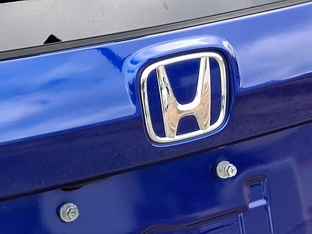 Photo of 2023 Still Night Pearl Honda CR-V