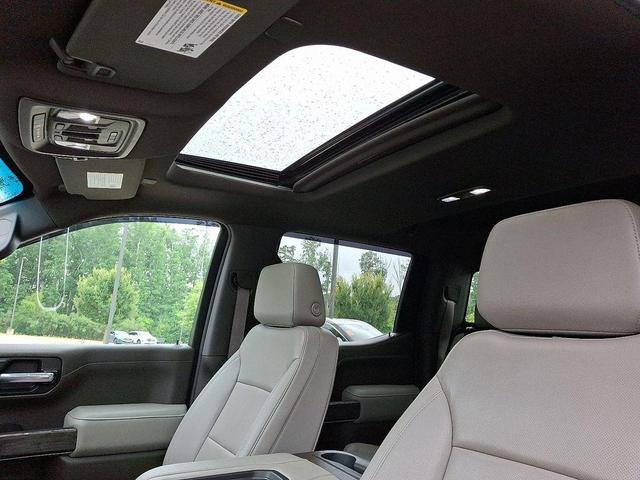 Photo of 2021 Iridescent Pearl Tricoat Chevrolet Silverado 1500