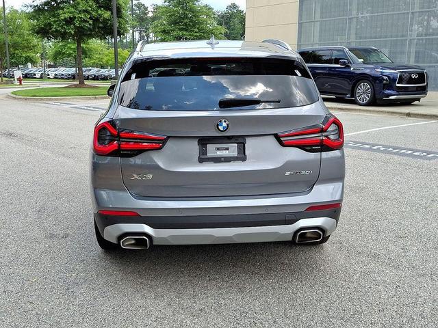 Photo of 2024 Gray Metallic BMW X3