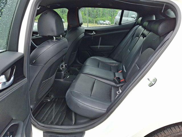 Photo of 2022 Snow White Pearl Kia Stinger