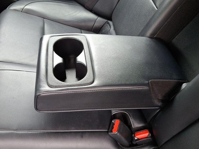 Photo of 2022 Snow White Pearl Kia Stinger