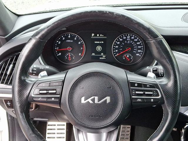 Photo of 2022 Snow White Pearl Kia Stinger