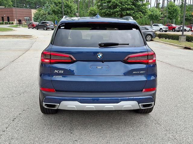 Photo of 2021 Phytonic Blue Metallic BMW X5