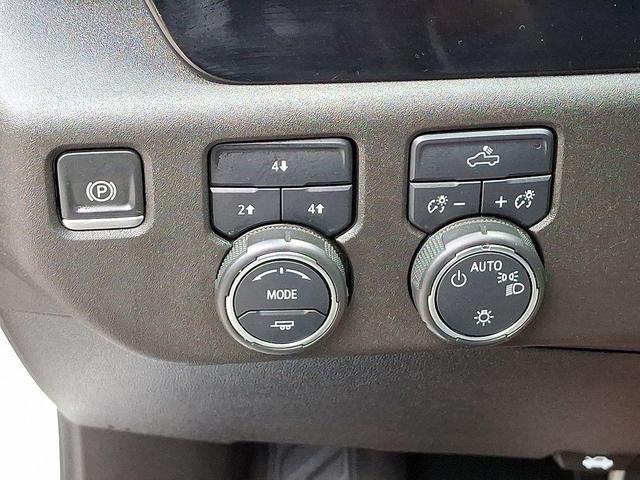 Photo of 2024 Summit White Chevrolet Silverado 2500