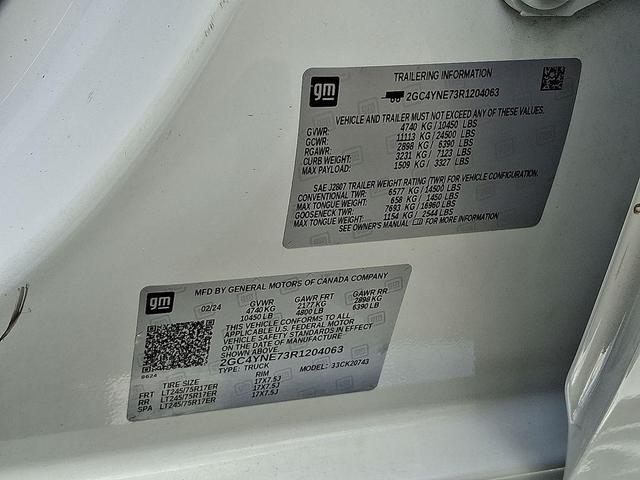 Photo of 2024 Summit White Chevrolet Silverado 2500